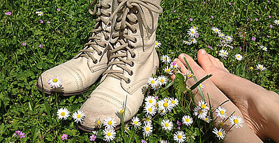 Die Frauen-Arbeit im Kirchenbezirk lädt wieder zum Feier-Abend. Foto: Pixabay/Jackie Chance 